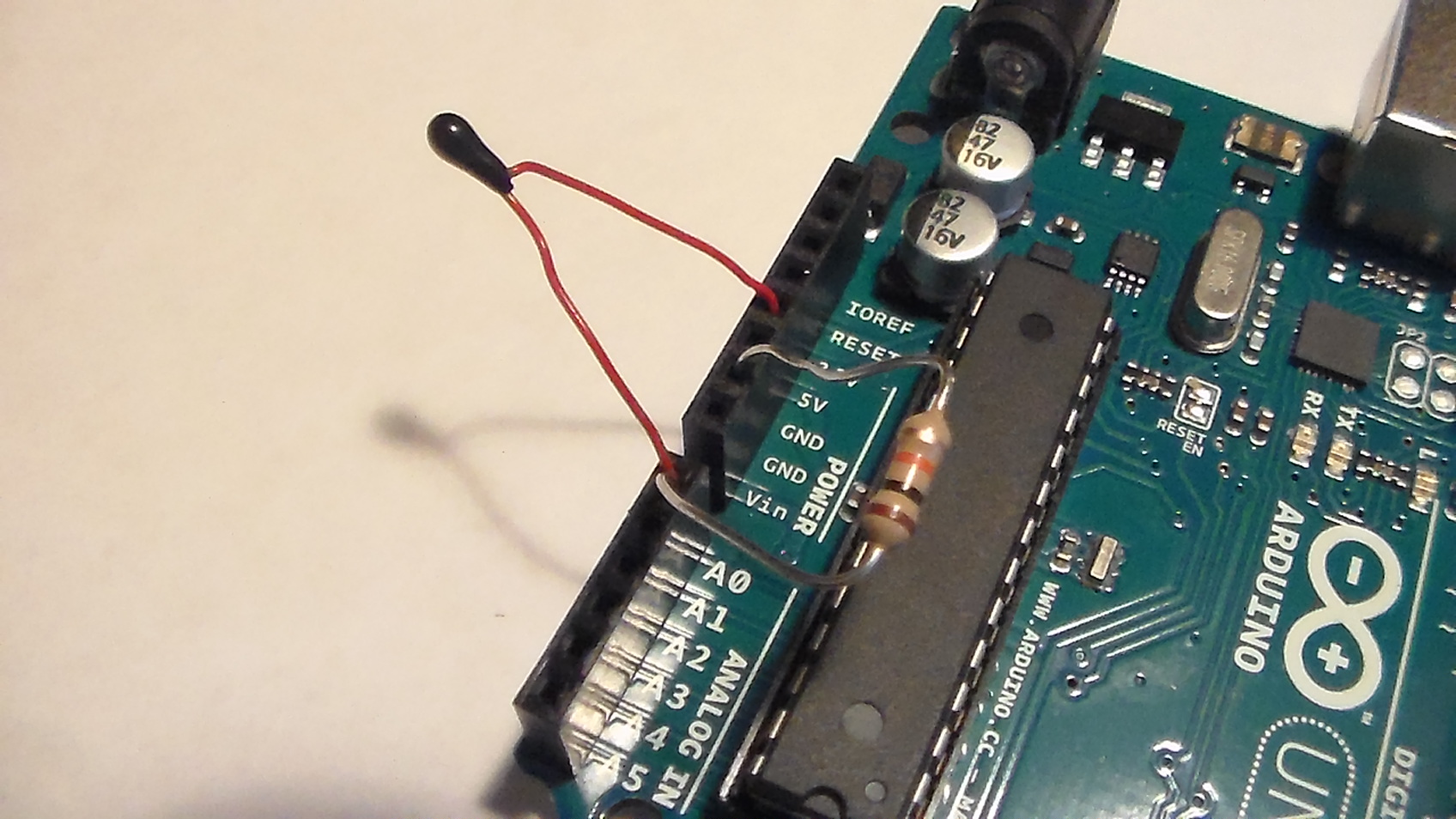 Макет измерения температуры с помощью Arduino и NTC термистора